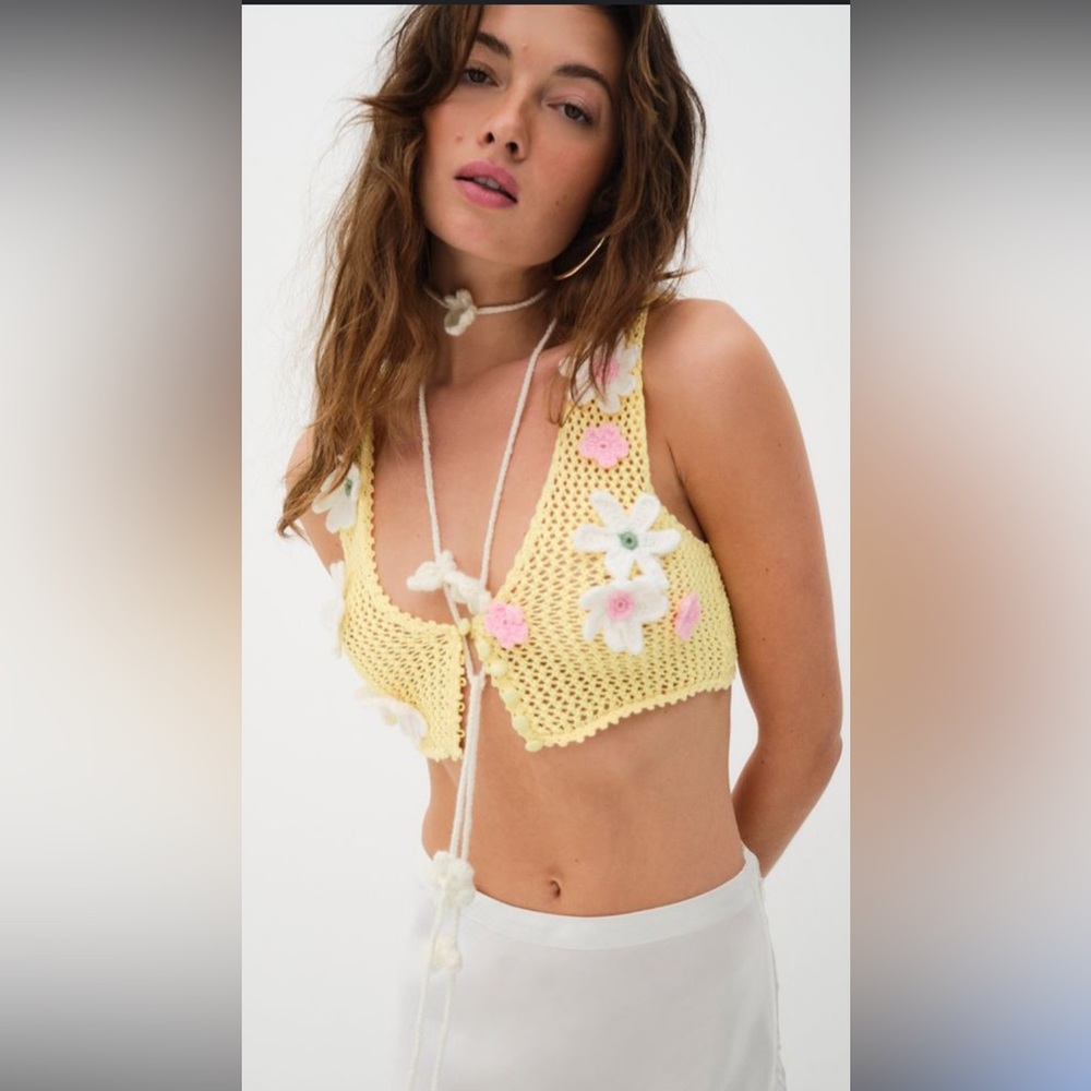 NWT For Love and Lemons Yellow Crochet appliqué Floral Vest